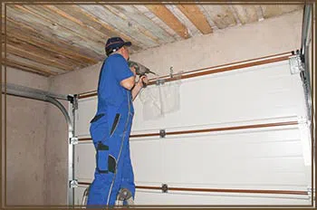 SOS Garage Door Service Chagrin Falls, OH 440-373-8109 - emer-side-gr-02m